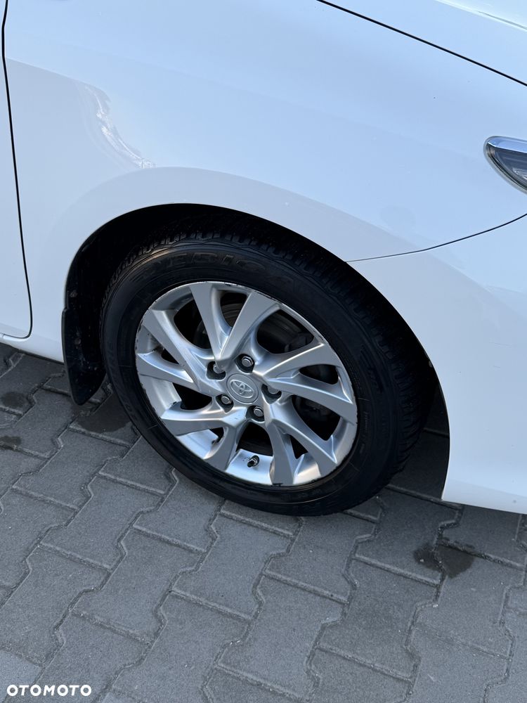 Toyota Auris - 4