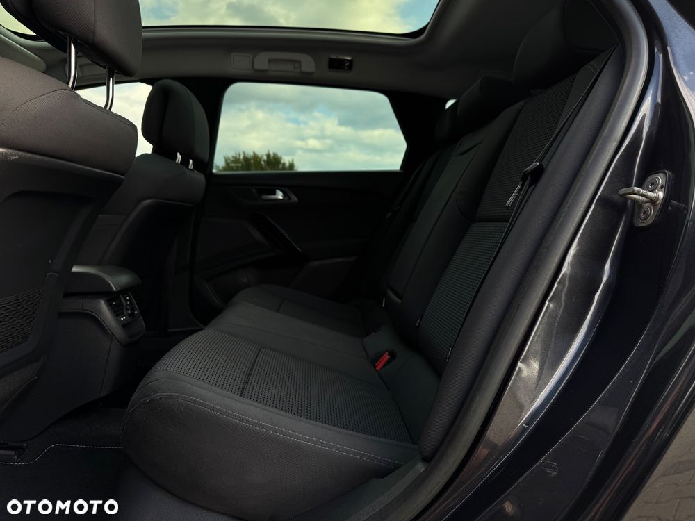 Peugeot 508 HDi FAP 140 Allure - 25