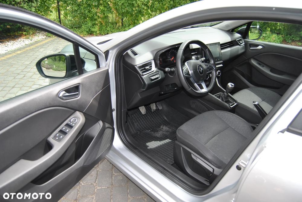 Renault Clio TCe 90 EVOLUTION - 19