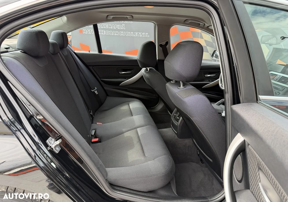 BMW Seria 3 320d Efficient Dynamics Edition Blue Perf. - 8