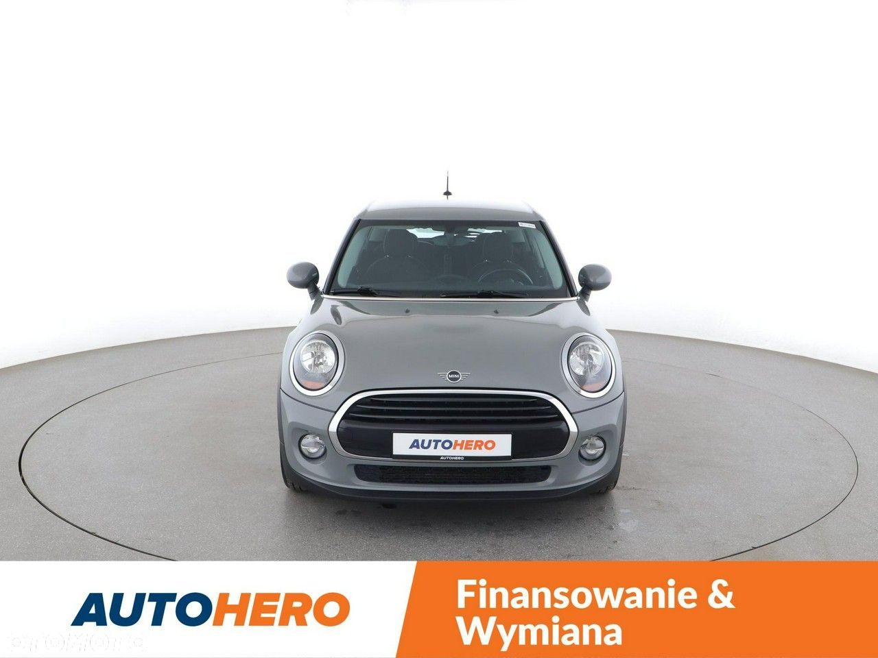 MINI Cooper Standard - 11