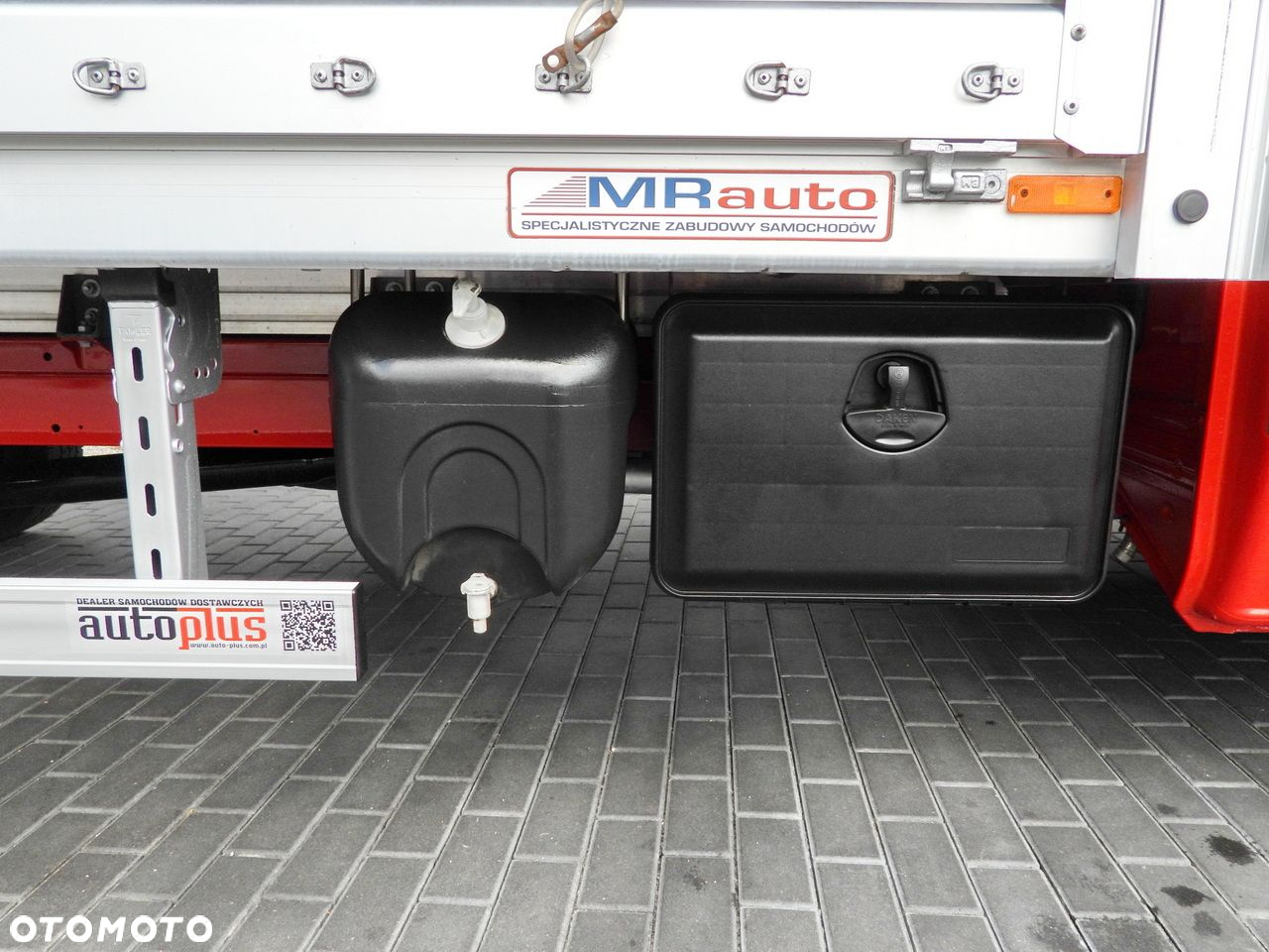 Mercedes-Benz SPRINTER 316  8 PALET PLANDEKA WINDA TEMPOMAT KLIMATYZACJA  160KM - 24
