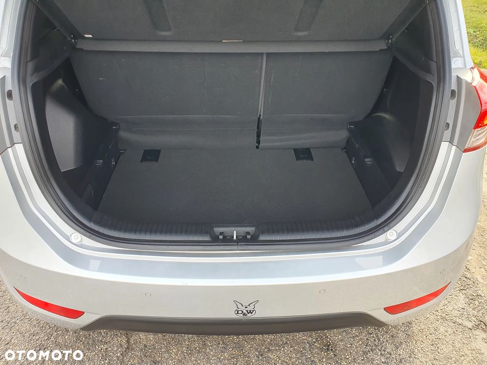 Hyundai ix20 1.4 blue Comfort - 26