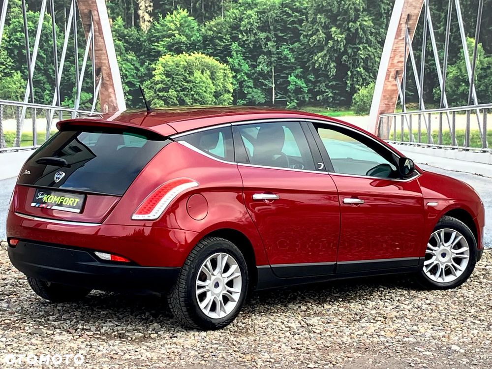 Lancia Delta 1.4 MultiAir 16v Silver - 16