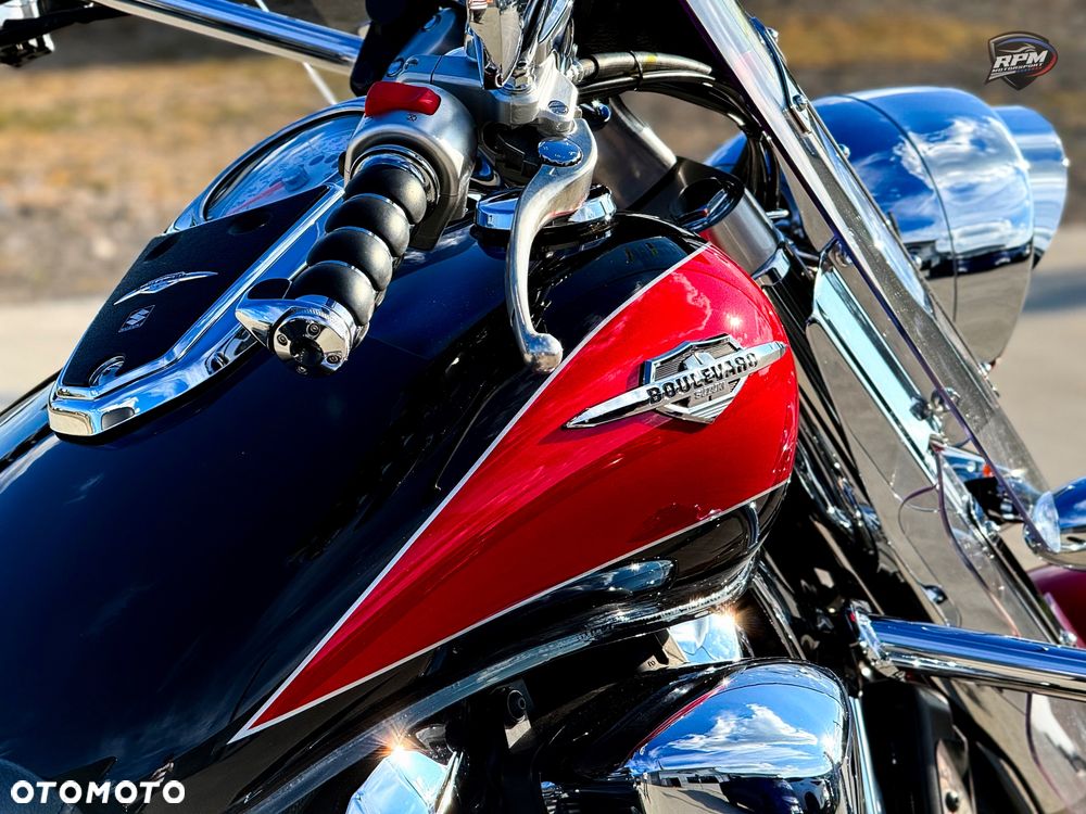 Suzuki Boulevard - 32