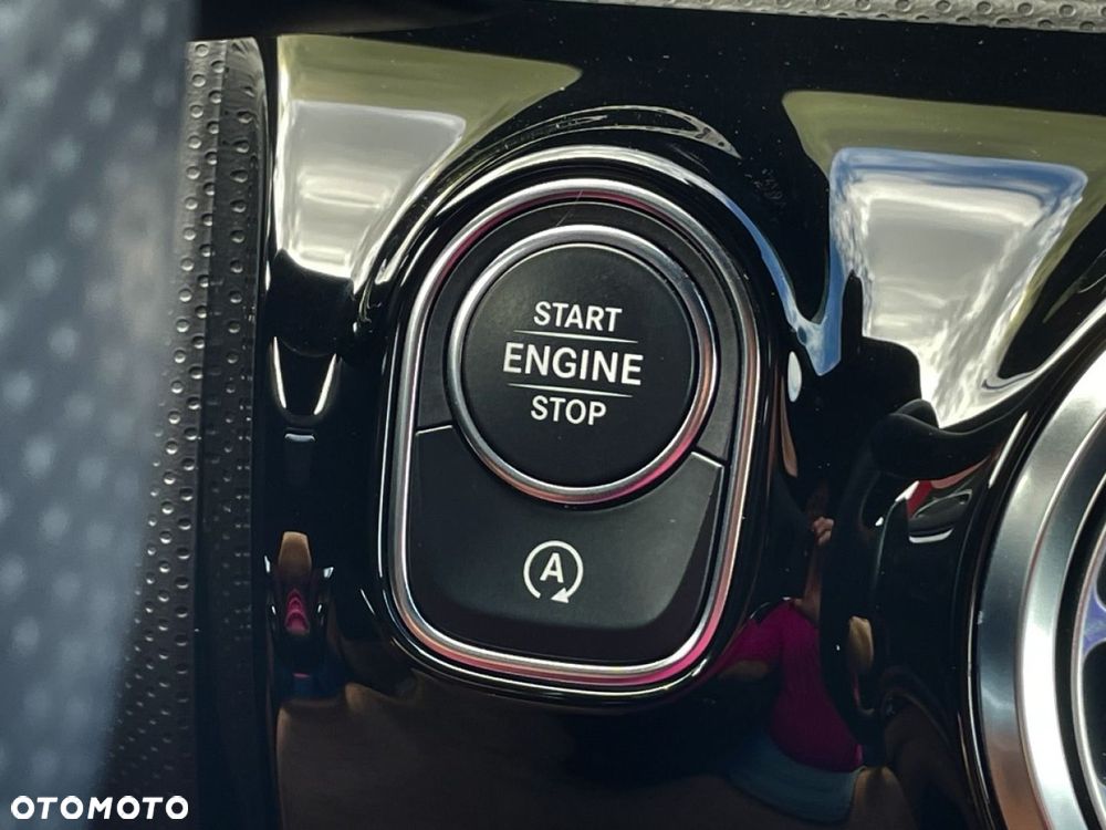 Mercedes-Benz CLA - 24