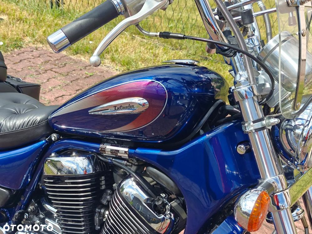 Suzuki Intruder - 7