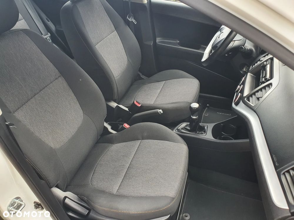 Kia Picanto - 16
