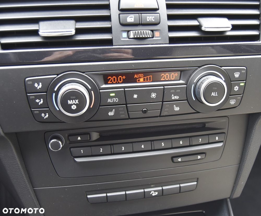 BMW Seria 3 325i xDrive Edition Exclusive - 27