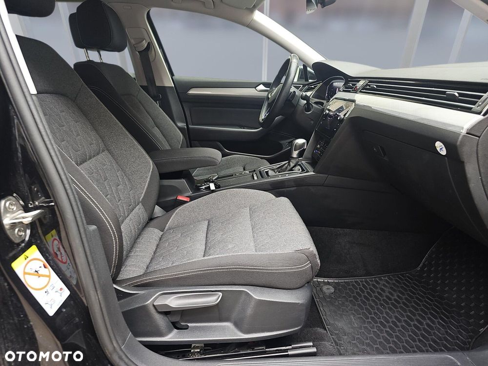 Volkswagen Passat Variant 1.4 TSI Plug-In Hybrid GTE DSG - 11