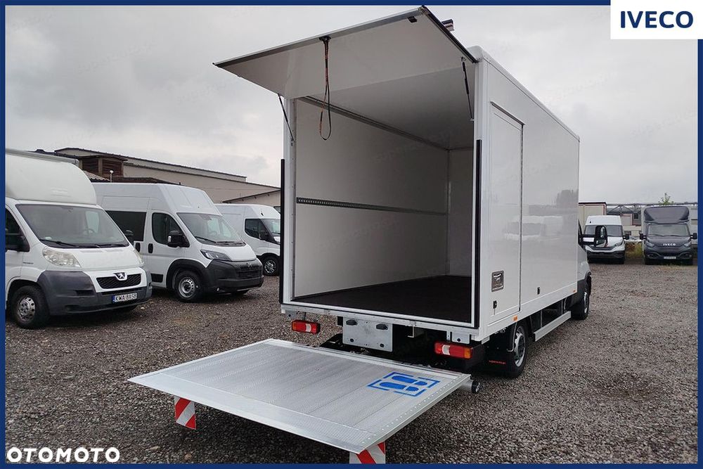 Iveco Daily 35S18 Kontener 8EP + Winda 3.0 180KM - 10