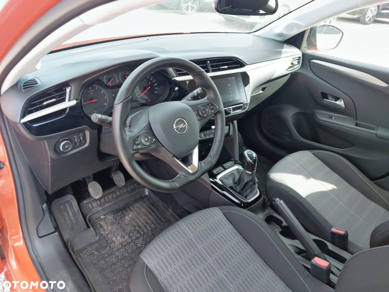 Opel Corsa 1.2 S&S - 12