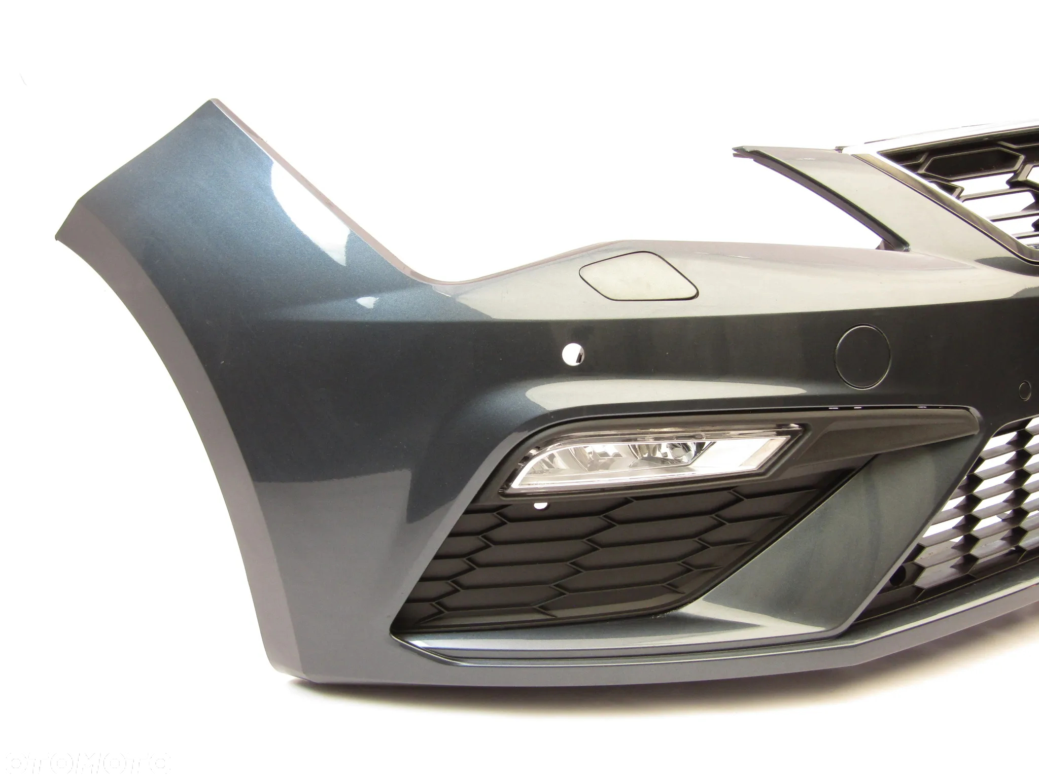 Zderzak przedni Seat Leon FR 17 - 20 Sprysk./ Pdc-4 Lakier LC7V - 18