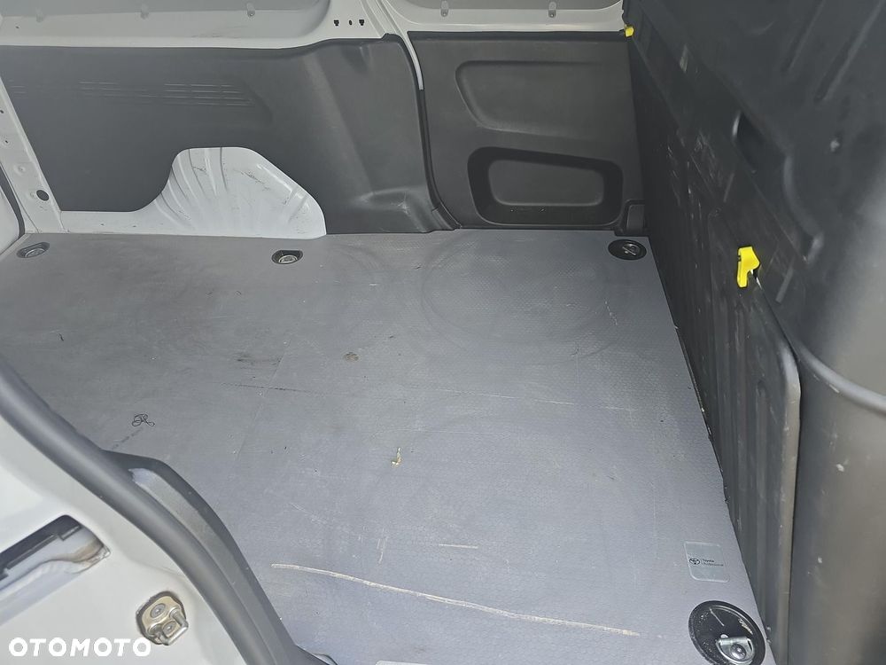 Toyota PROACE CITY - 17