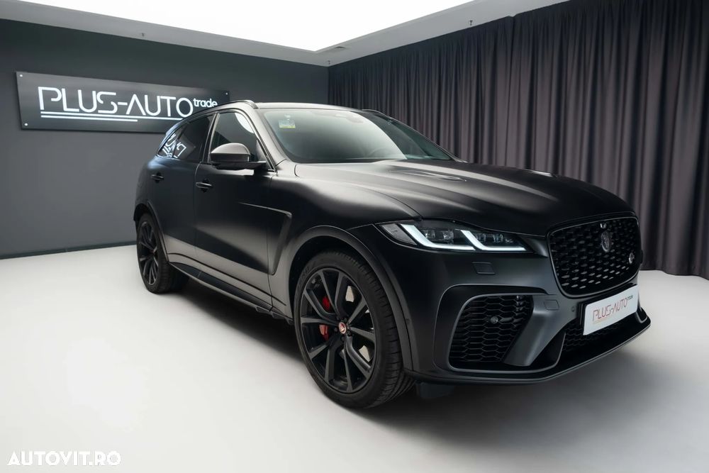 Jaguar F-Pace P550 AWD SVR - 1