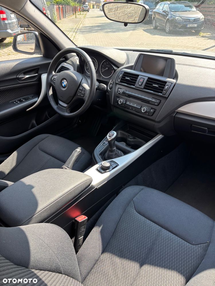 BMW Seria 1 116i - 16