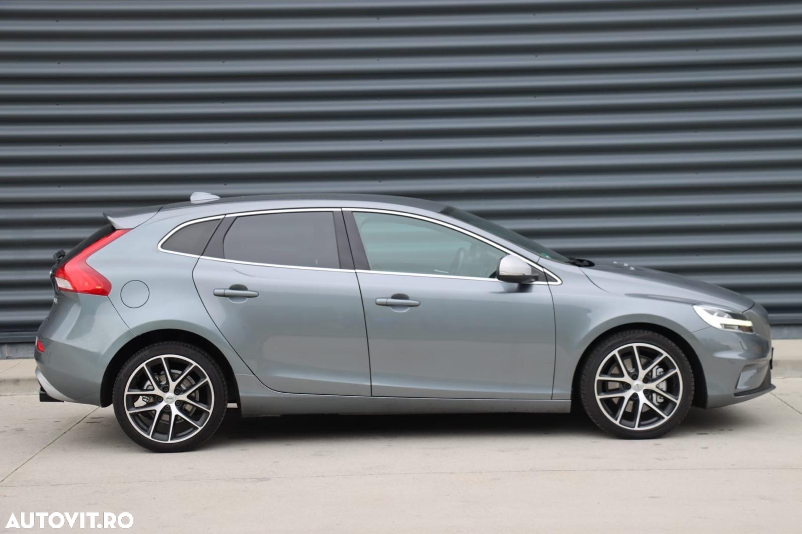 Volvo V40 D3 Geartronic RDesign - 9