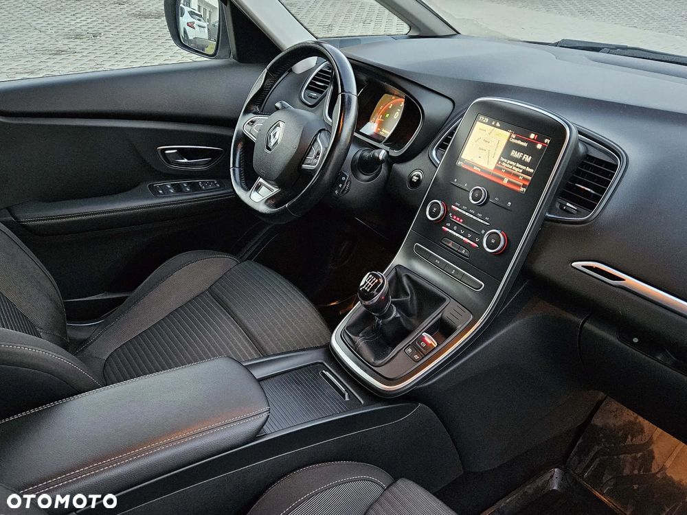 Renault Scenic 1.5 dCi Intens - 10