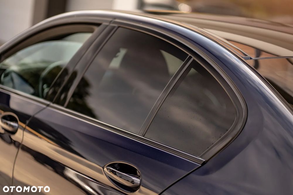 BMW Seria 5 520d M Sport sport - 39