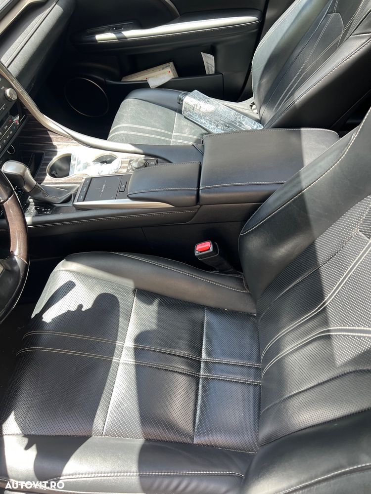 Lexus Seria RX - 6