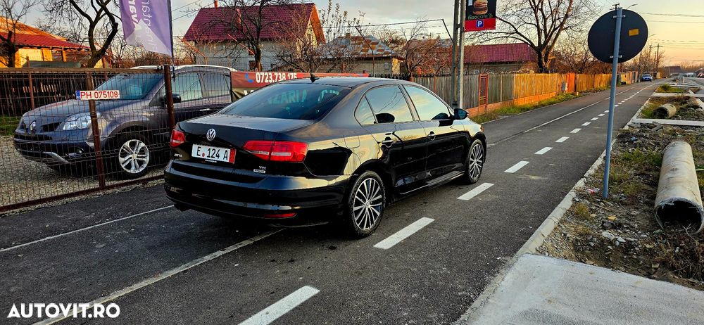 Volkswagen Jetta 2.0 TDI DSG BlueMotion Technologie Allstar - 6