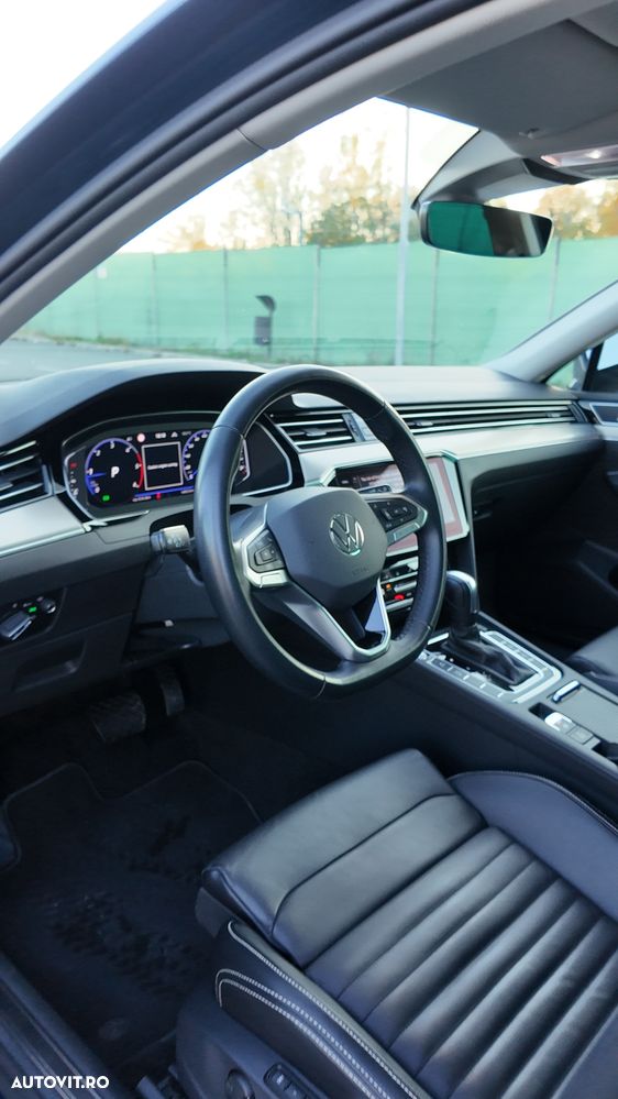 Volkswagen Passat - 8