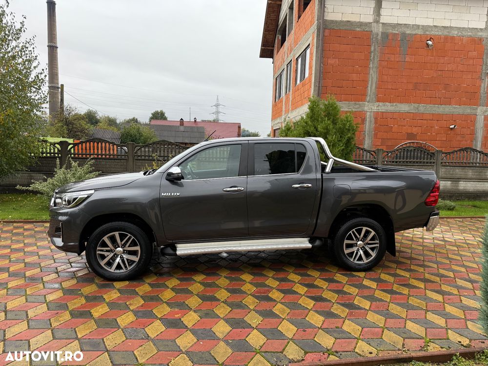 Toyota Hilux 4x4 Double Cab A/T cu Safety Sense Style - 10