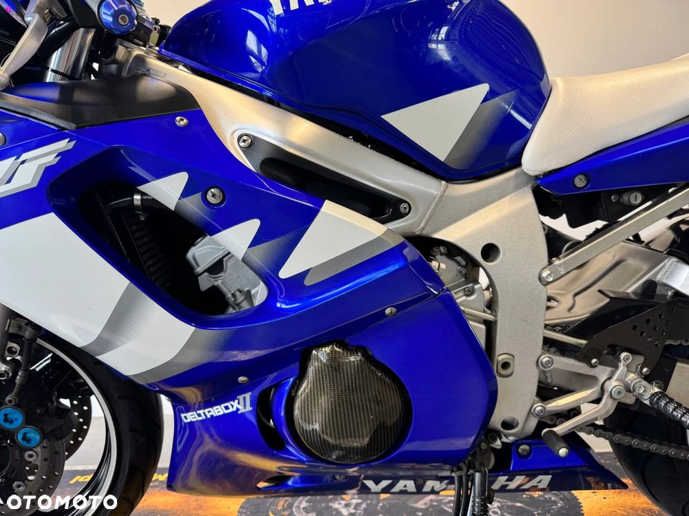 Yamaha R6 - 24