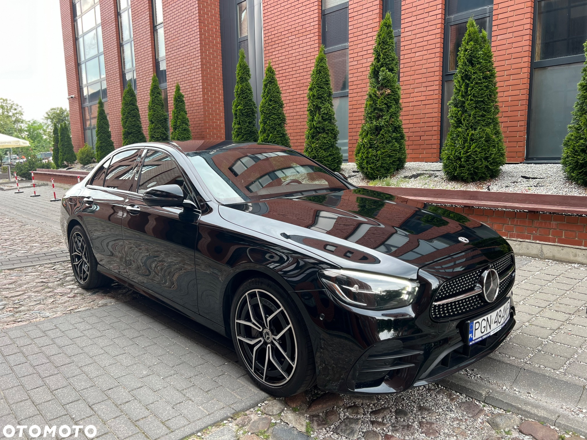 Mercedes-Benz Klasa E 220 d 9G-TRONIC AMG Line - 25