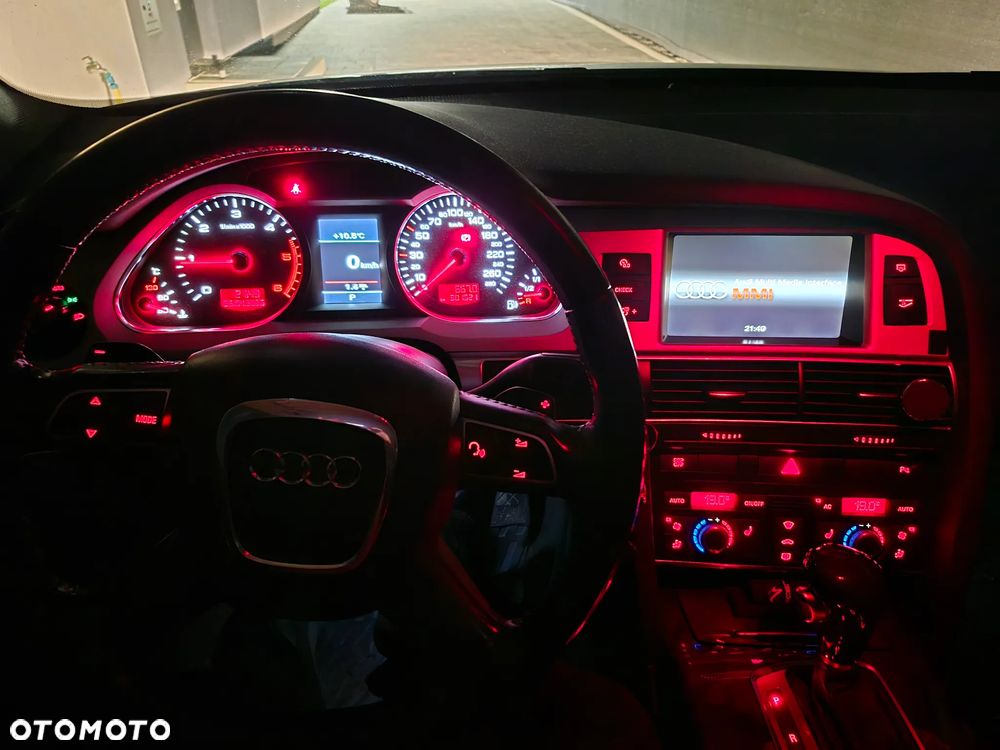 Audi A6 Avant 2.0 TDI Multitronic - 39