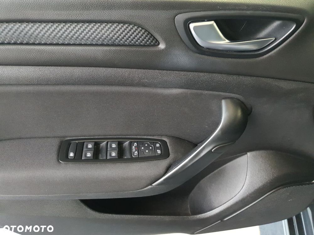 Renault Megane 1.5 Blue dCi Intens EDC - 10