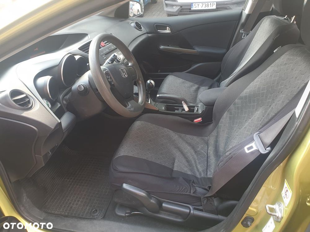 Honda Civic 1.8 Comfort - 12