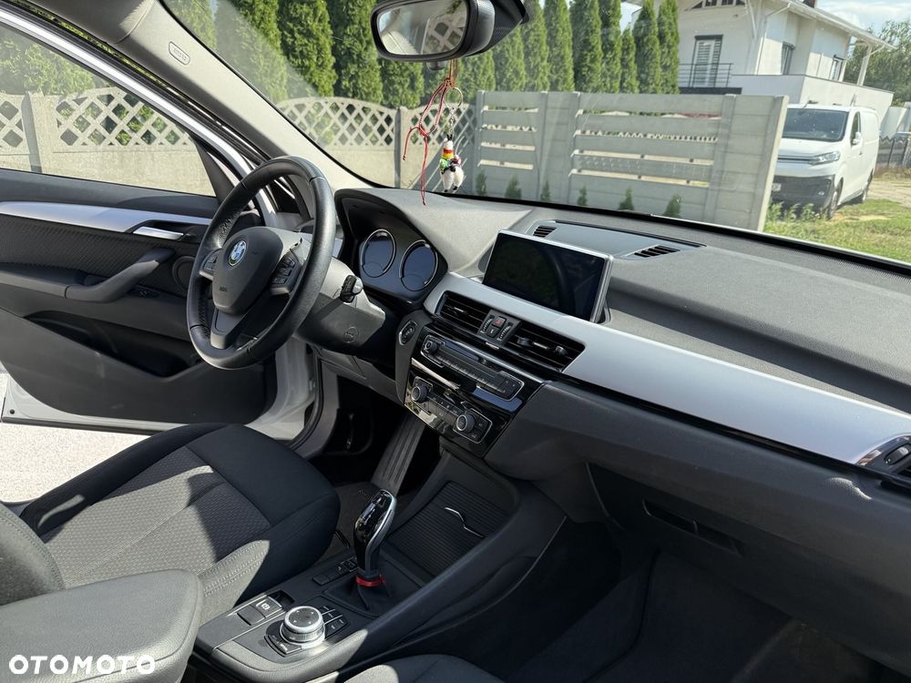 BMW X1 sDrive18i - 6