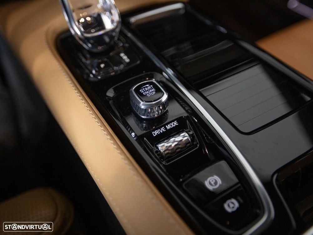 Volvo V90 2.0 T8 PHEV Inscription Expression AWD - 22