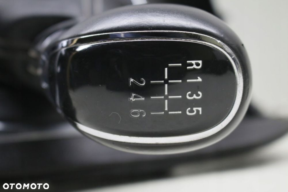 lewarek gałka biegów opel meriva b 1.7 - 2