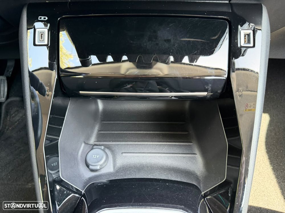 Peugeot 208 PureTech 100 Active - 19