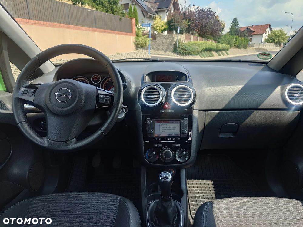 Opel Corsa 1.2 16V Enjoy - 26