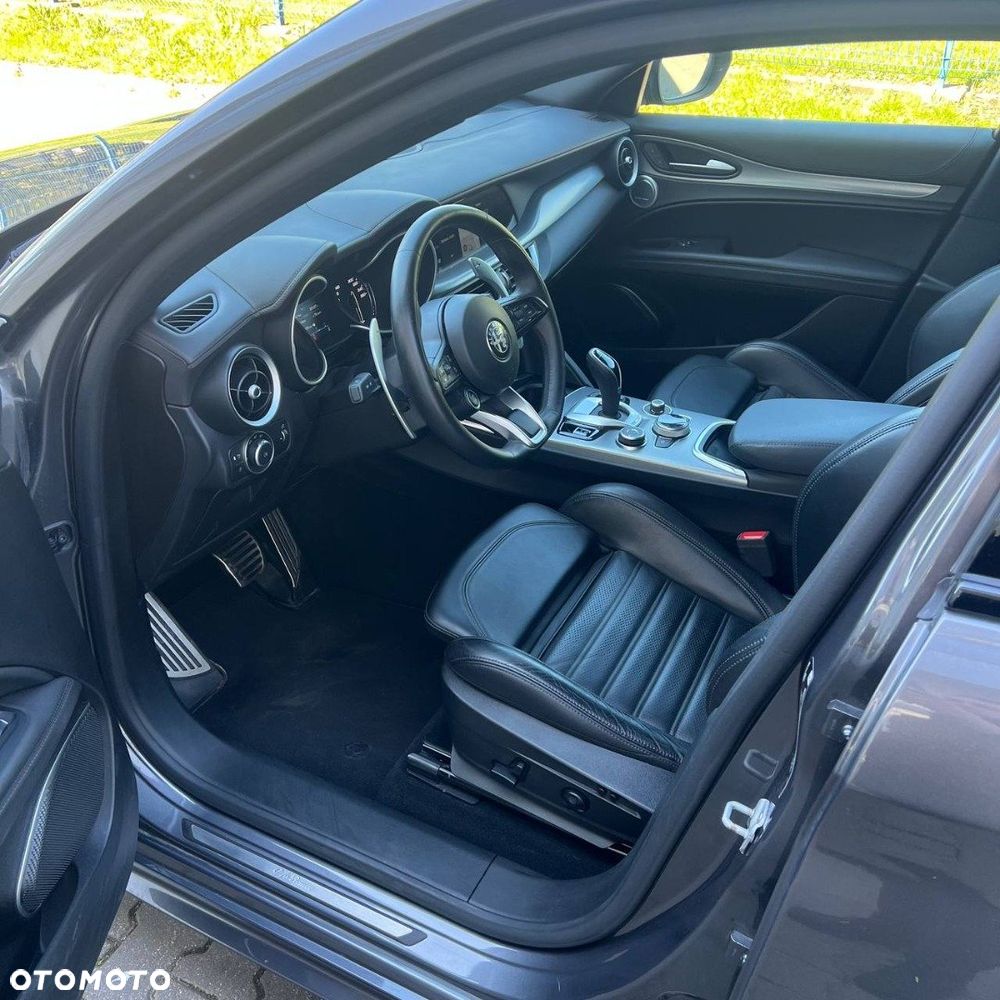 Alfa Romeo Stelvio 2.0 Turbo Veloce Q4 - 5