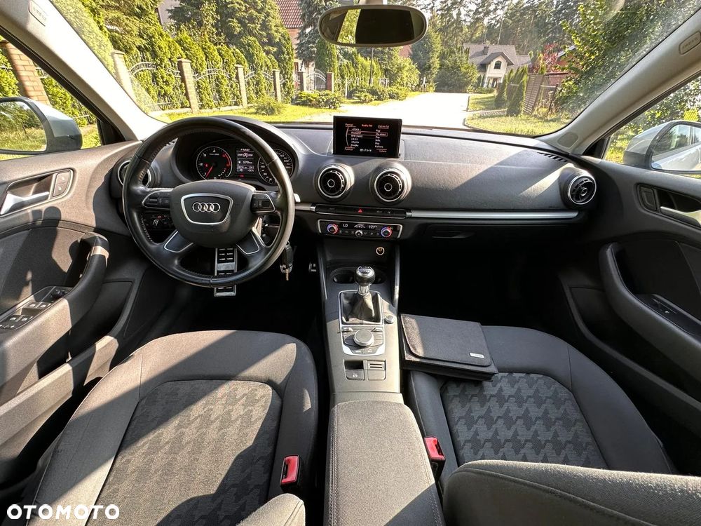 Audi A3 Sportback 1.6 TDI - 11