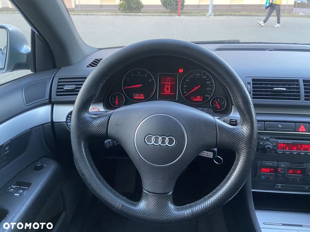 Audi A4 Avant 1.8 T quattro - 25