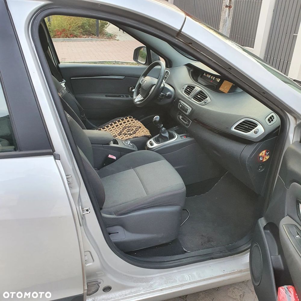 Renault Scenic 1.5dCi TomTom Edition - 9