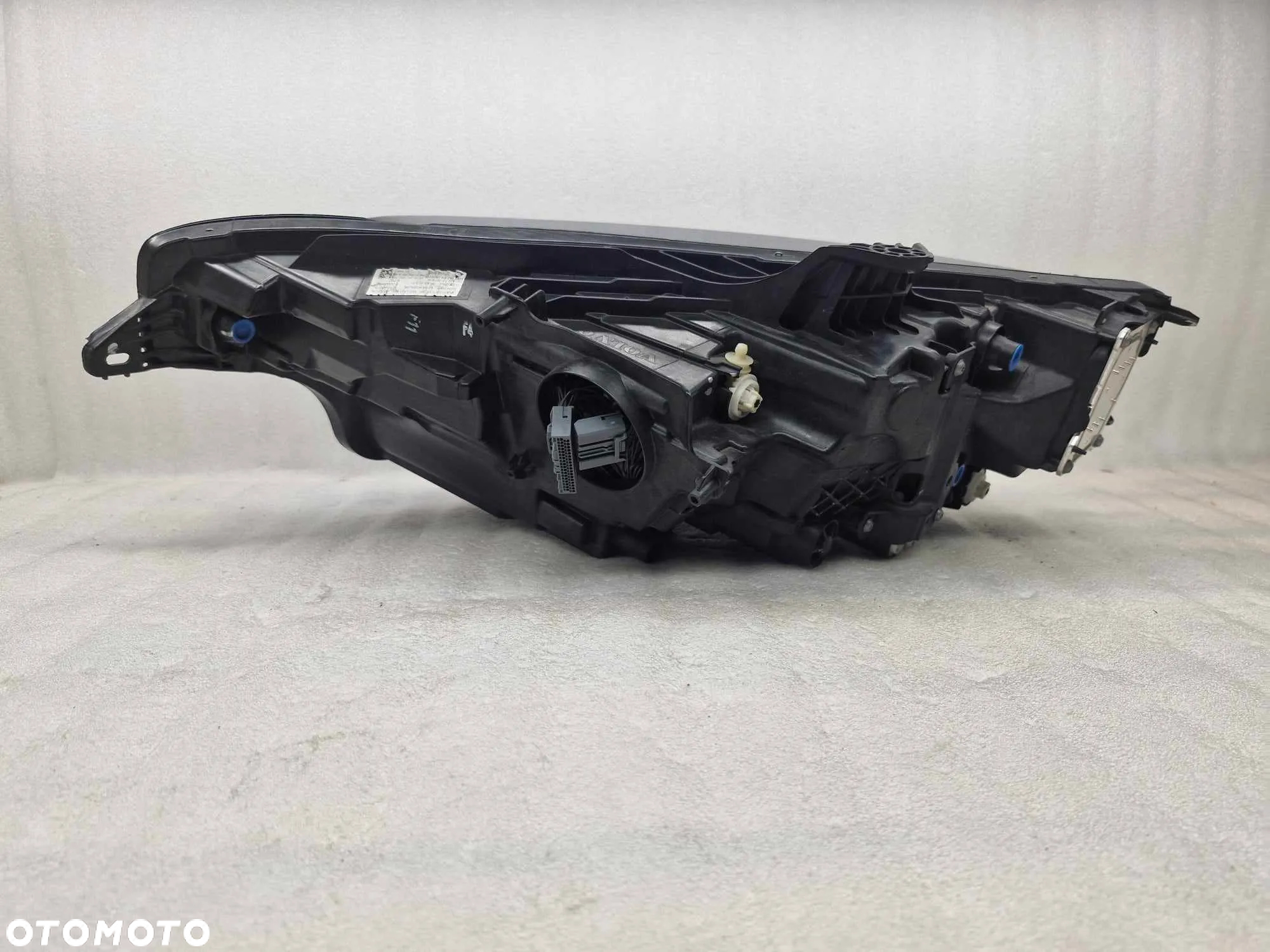 VOLVO S60 V60 FULL LED LAMPA PRAWA PRZÓD 32347005 - 7