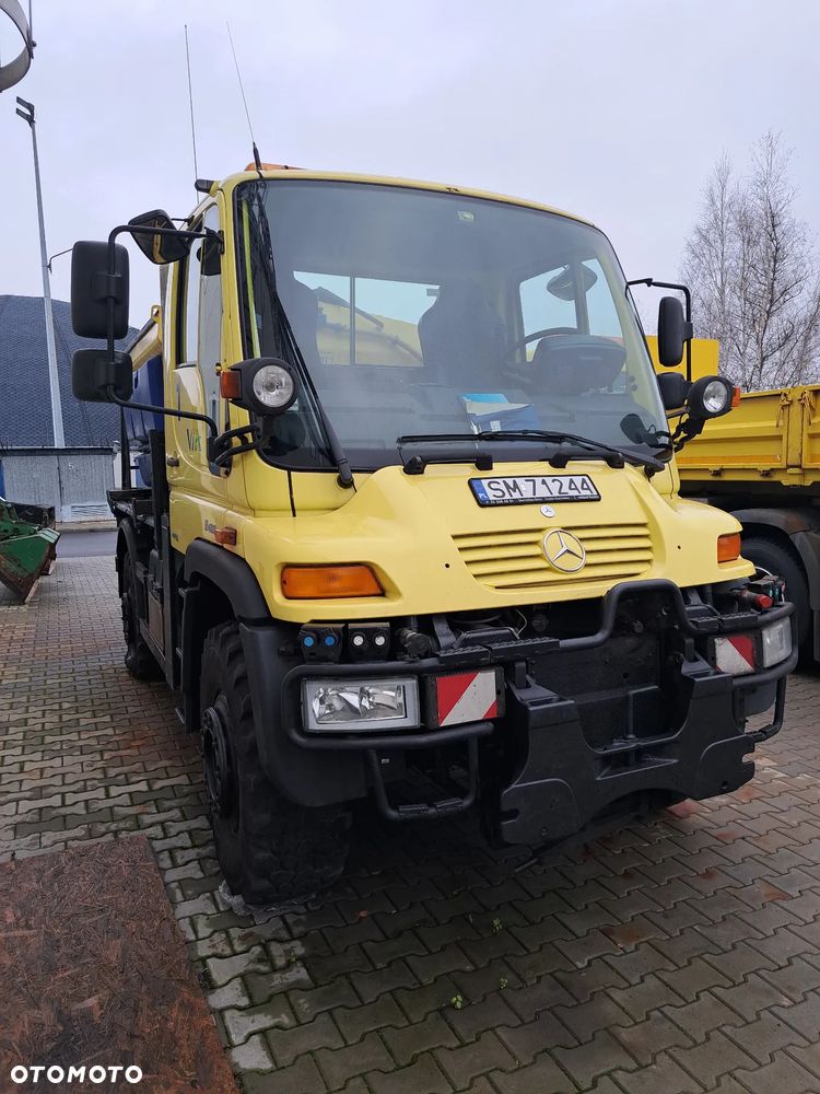 Mercedes-Benz Unimog U400 - 1