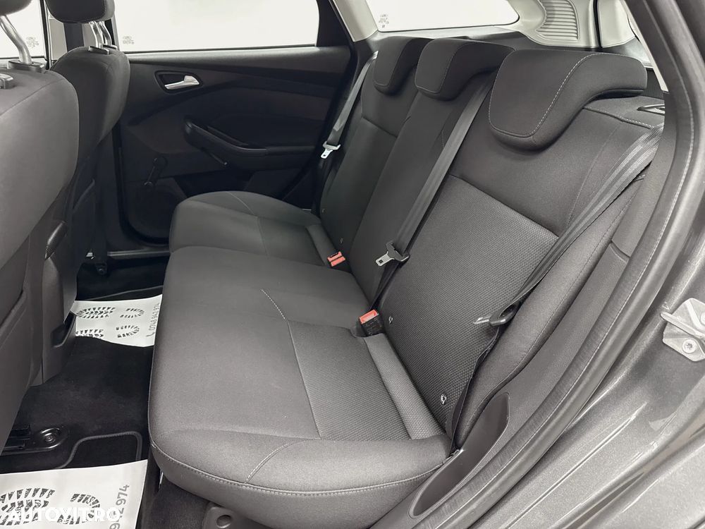Ford Focus 1.0 EcoBoost Active Business - 17