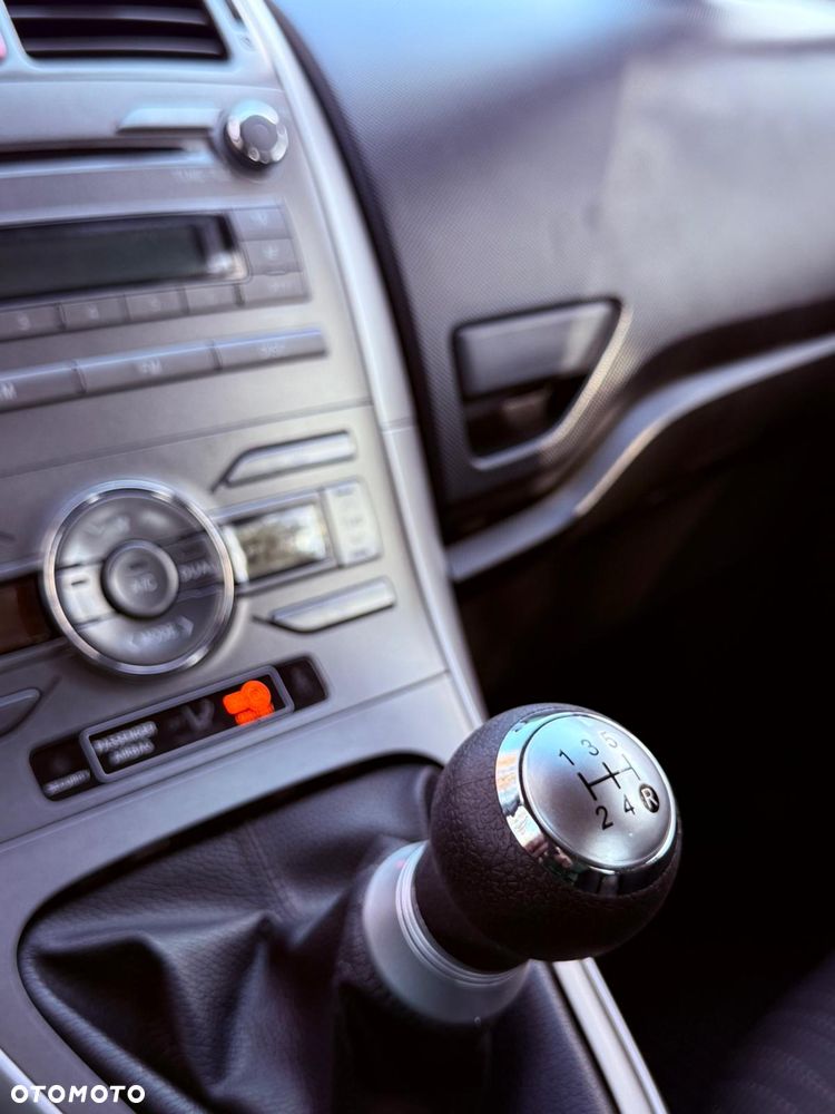 Toyota Auris 1.6 VVT-i Prestige Start - 23