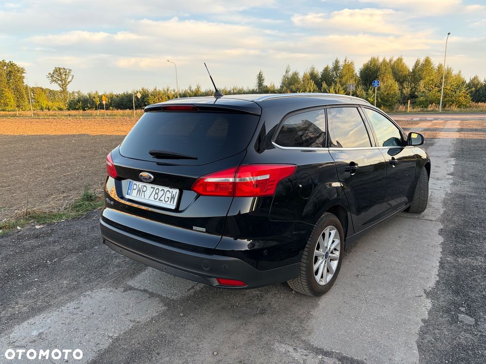 Ford Focus 1.0 EcoBoost STart-Stopp-System TITANIUM - 3