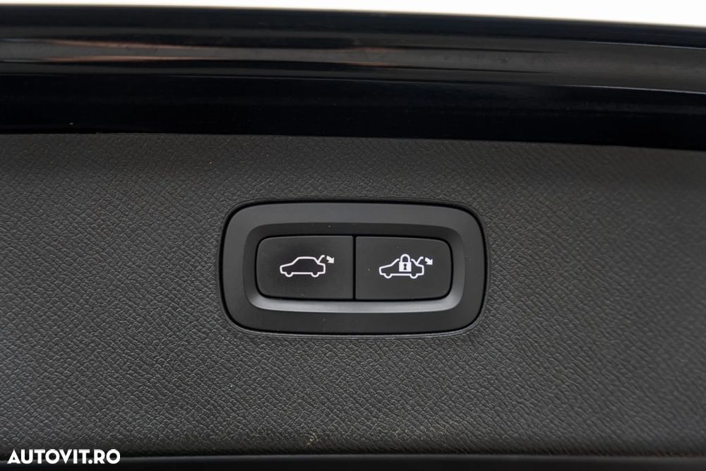 Volvo XC 90 T8 Twin Engine AWD Inscription - 12