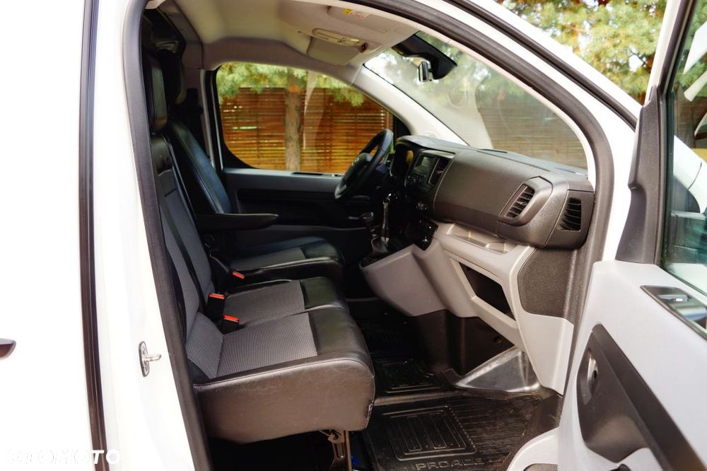 Toyota ProAce - 32