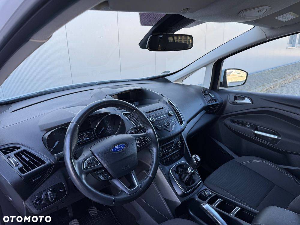 Ford Grand C-MAX - 15