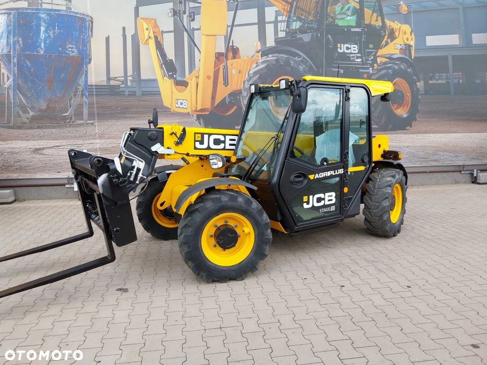 JCB 525-60 AG Plus - 9